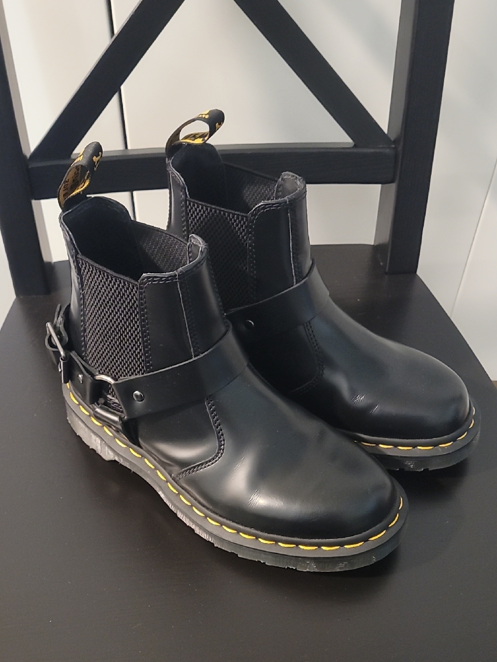 Dr. Martens Wincox Black Leather Ankle Boots